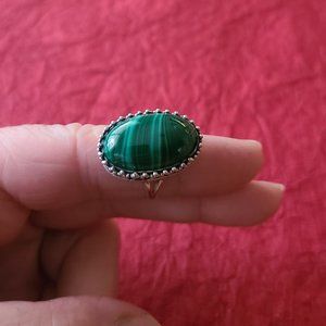 Malachite ring size 8.5 in sterling Silver